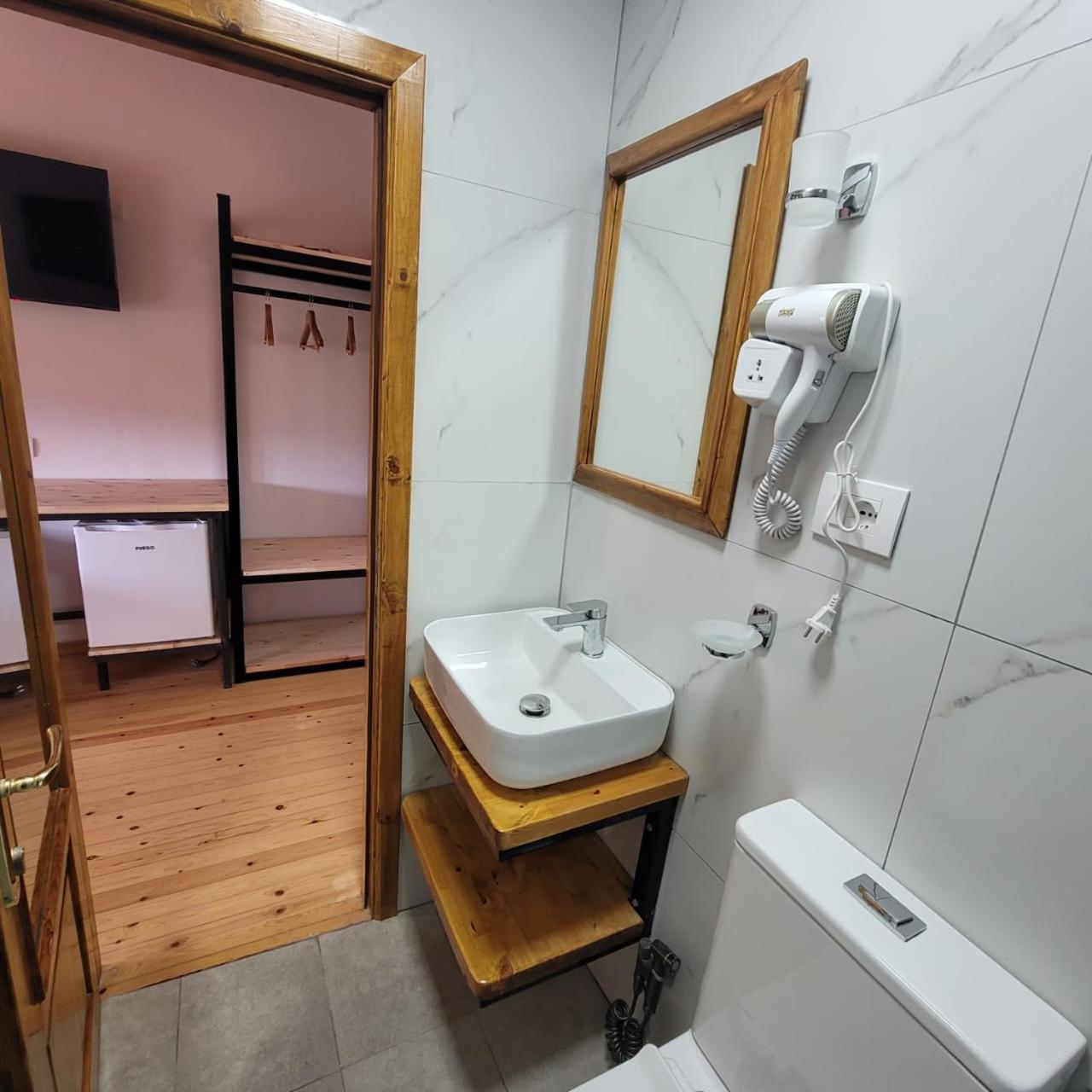 Jona Guest House Gjirokastër 外观 照片